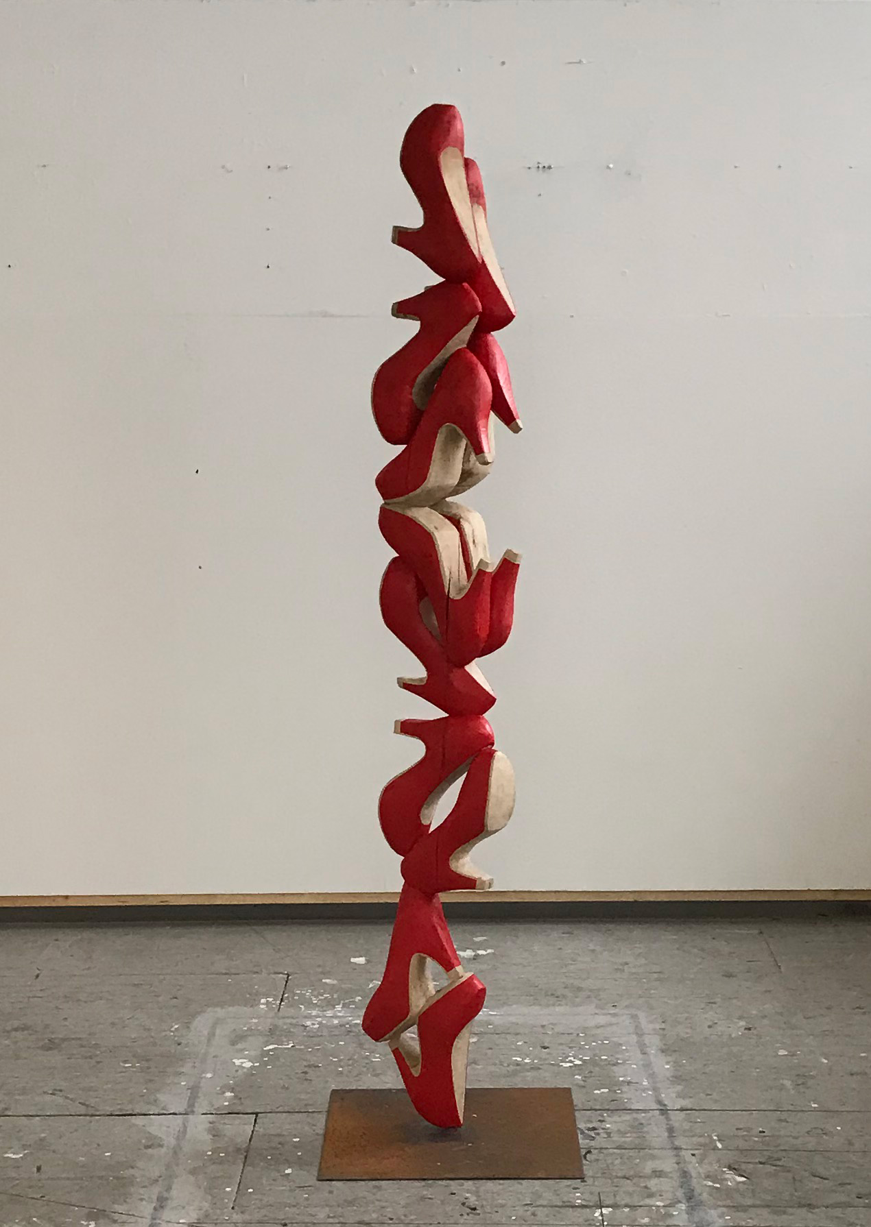 12 rote rechte schuhe